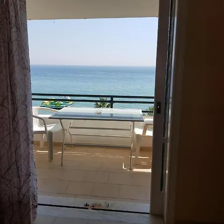 アパート Corfu 87 グリファダ